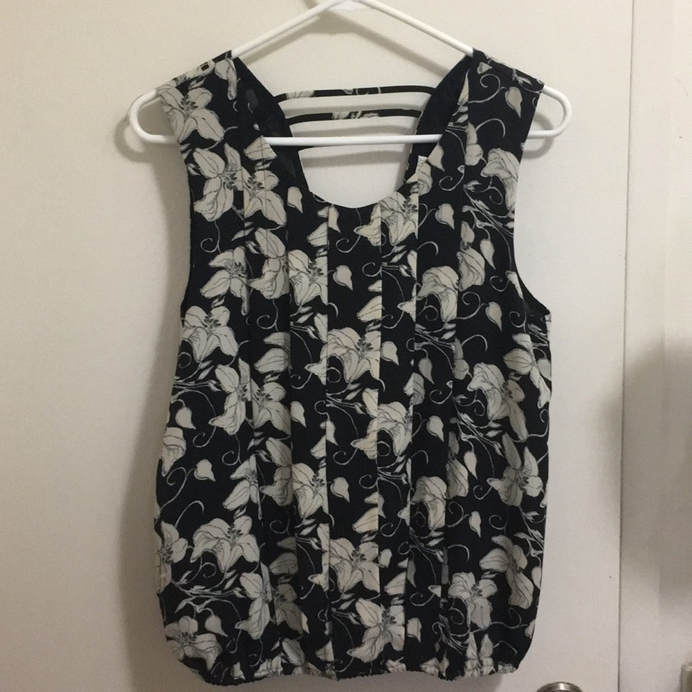 New Meadow Rue | Anthropologie pleated floral top